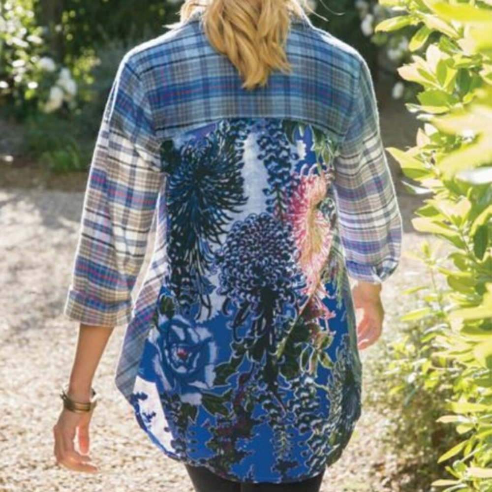Soft Surroundings S Button Down With Contrast Back